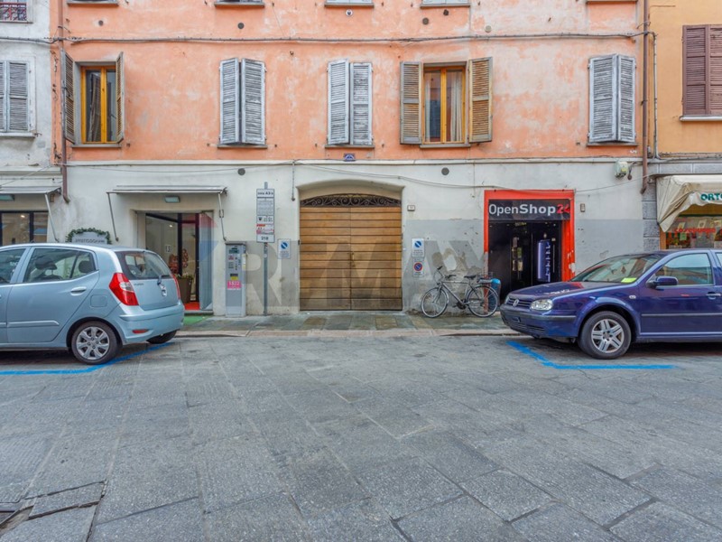 Bilocale in Vendita a Reggio Emilia, 55'000&euro;, 47 m²