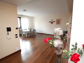 Quadrilocale in Vendita a Legnano, 330'000&euro;, 120 m²