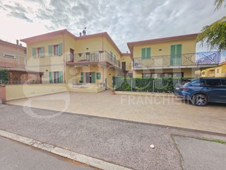 Trilocale in Vendita a Assisi, 115'000&euro;, 71 m²