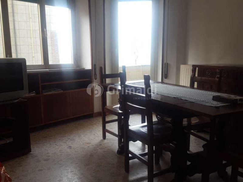 Trilocale in Affitto a Anzio, zona Centro, 1'300&euro;, 100 m², arredato