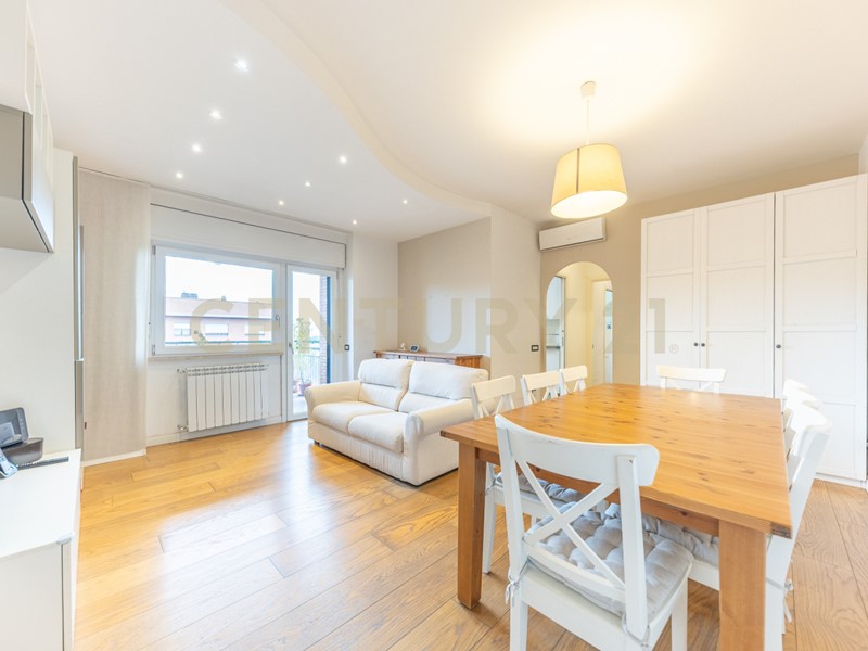 Appartamento in Vendita a Roma, 295'000&euro;, 79 m²