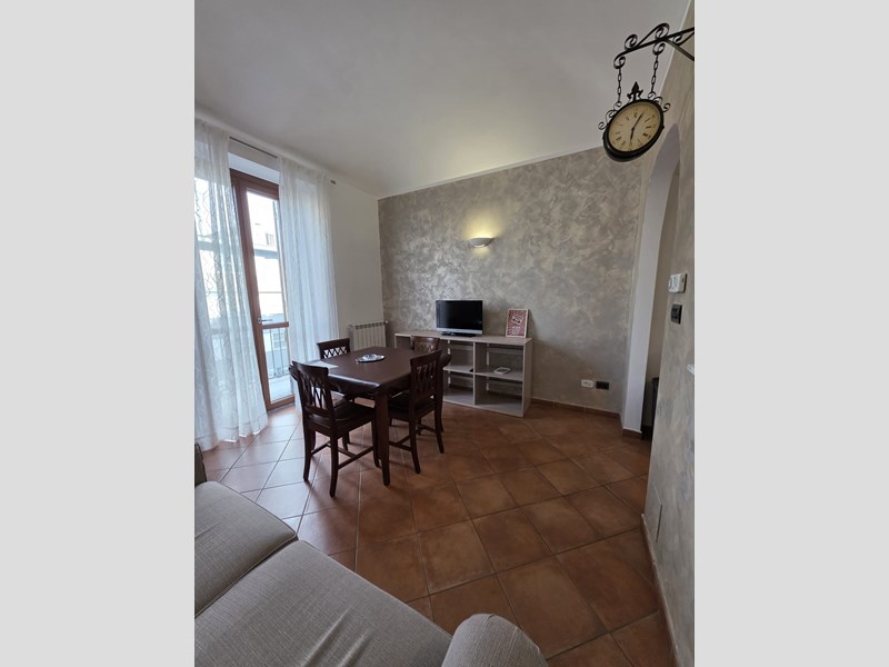Bilocale in Affitto a Torino, zona Borgo Rossini, 800&euro;, 72 m², arredato