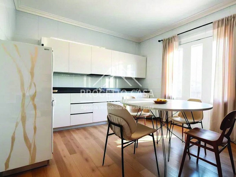 Quadrilocale in Vendita a Pietrasanta, 345'000&euro;, 65 m²