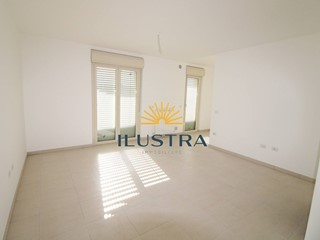 Trilocale in Vendita a Colonnella, 120'000&euro;, 86 m²