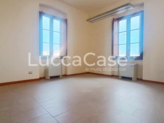Quadrilocale in Vendita a Lucca, zona Arancio, 260'000&euro;, 110 m²
