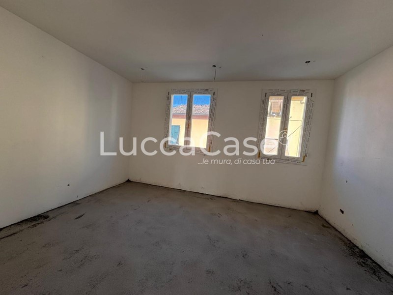 Appartamento in Vendita a Capannori, 260'000&euro;, 140 m²