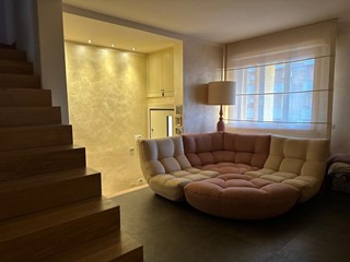 Quadrilocale in Vendita a Calcinaia, zona Fornacette, 250'000&euro;, 90 m², con Box