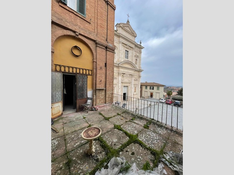 Appartamento in Vendita a Siena, 470'000&euro;, 130 m²