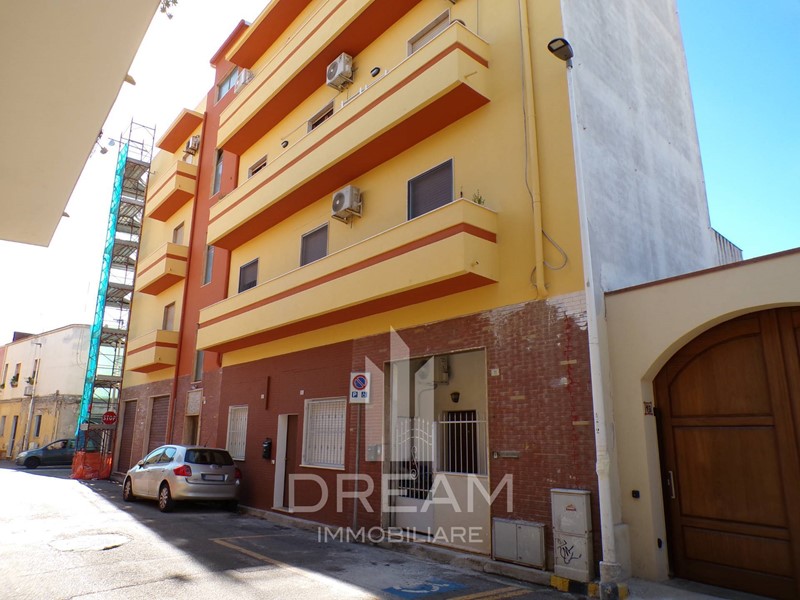 Trilocale in Vendita a Quartu Sant'Elena, 140'000&euro;, 86 m²