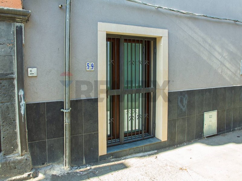 Bilocale in Vendita a Catania, 72'000&euro;, 42 m²