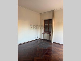 Appartamento in Affitto a Catania, 1'000&euro;, 155 m²