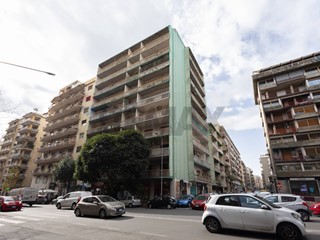 Appartamento in Vendita a Catania, 349'000&euro;, 196 m²