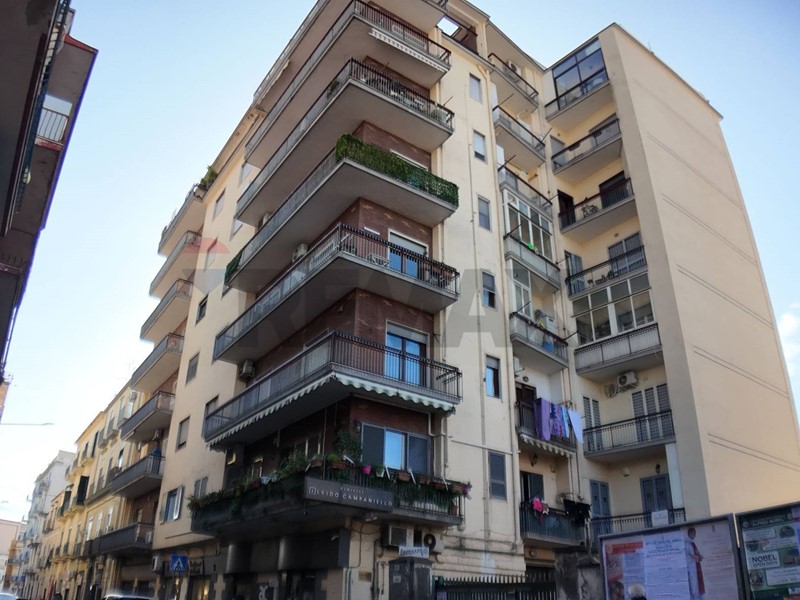 Quadrilocale in Vendita a Torre del Greco, 280'000&euro;, 152 m²