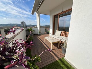 Appartamento in Vendita a Gorizia, 230 m²