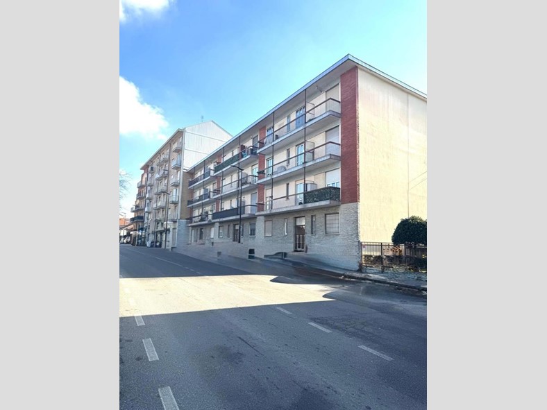 Trilocale in Vendita a Rivoli, 119'000&euro;, 86 m²