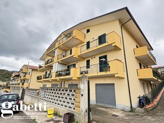 Quadrilocale in Affitto a Patti, 600&euro;, 130 m²