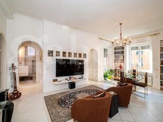 Trilocale in Vendita a Roma, 165'000&euro;, 85 m²