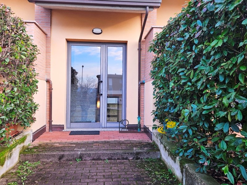 Trilocale in Vendita a Lesignano de' Bagni, 137'000&euro;, 53 m², arredato, con Box