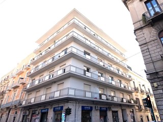 Appartamento in Vendita a Catania, zona BORGO, 410'000&euro;, 189 m²