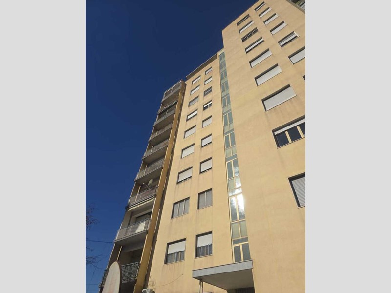Quadrilocale in Vendita a Catania, 120'000&euro;, 128 m²