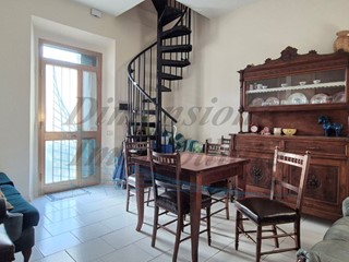 Appartamento in Vendita a Rosignano Marittimo, zona Rosignano Solvay, 135'000&euro;, 80 m²