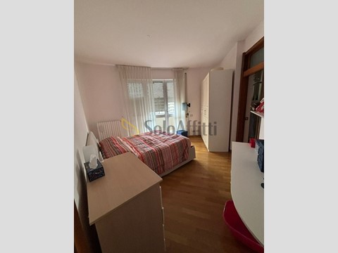 Appartamento in Affitto a Pescara, zona Via Nicola Fabrizi, 850&euro;, 101 m², arredato