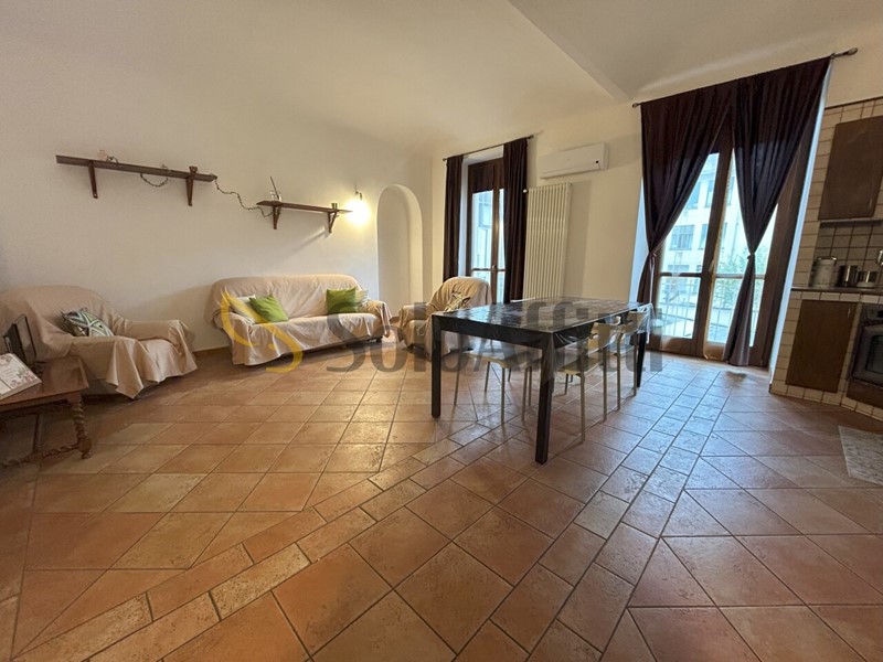 Trilocale in Affitto a Torino, zona Lingotto, 900&euro;, 70 m², arredato