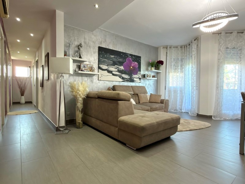 Appartamento in Vendita a San Pietro in Casale, 193'000&euro;, 115 m², con Box