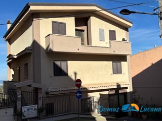 Appartamento in Vendita a Pomarico, 130'000&euro;, 200 m²