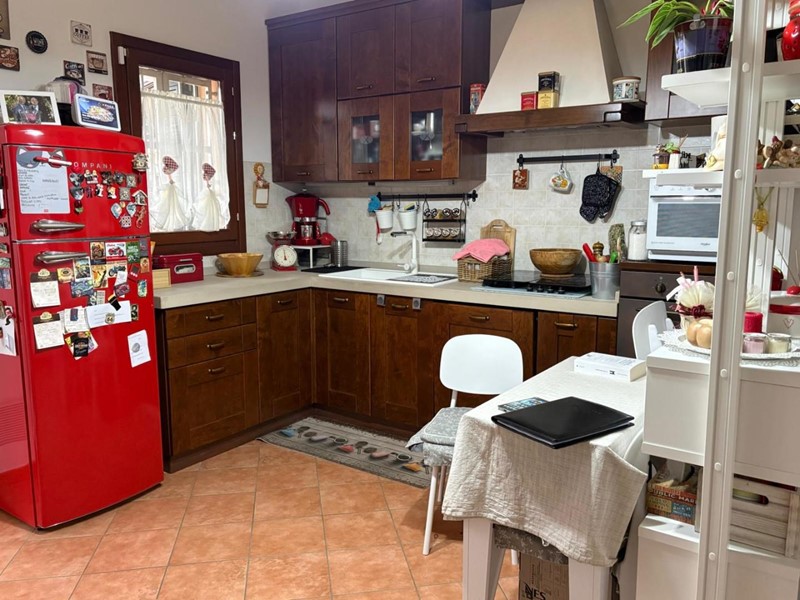 Bilocale in Vendita a Collesalvetti, zona Vicarello, 163'000&euro;, 60 m²