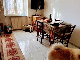 Trilocale in Vendita a Livorno, zona Ardenza, 142'000&euro;, 70 m², arredato