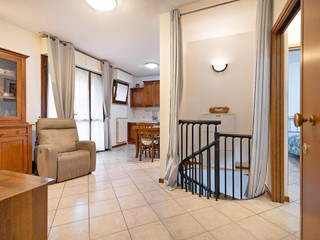 Appartamento in Vendita a Crespina Lorenzana, zona Cenaia, 210'000&euro;, 98 m², con Box