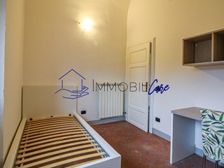 Appartamento in Affitto a Pisa, 300&euro;, 120 m², arredato