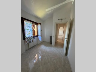 Quadrilocale in Vendita a Sarzana, zona San Lazzaro, 199'000&euro;, 90 m², arredato