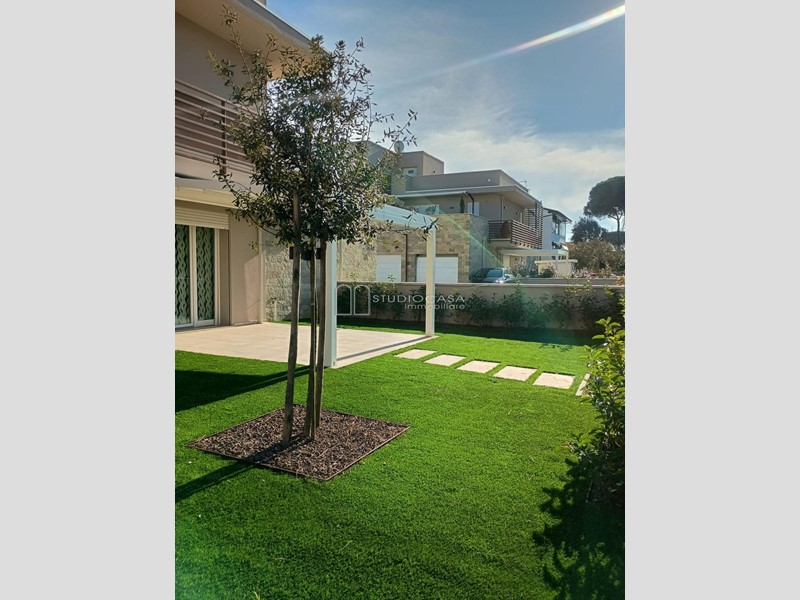 Trilocale in Affitto a Pisa, zona Tirrenia, 850&euro;, 70 m², arredato