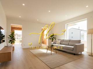 Appartamento in Vendita a Cecina, 360'000&euro;, 86 m², con Box