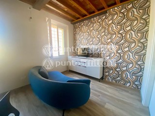 Trilocale in Affitto a Lucca, 1'100&euro;, 80 m², arredato