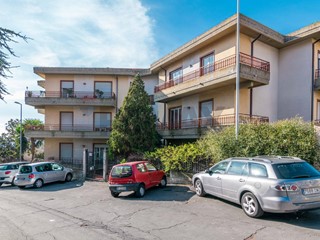 Appartamento in Vendita a Belpasso, 135'000&euro;, 127 m²