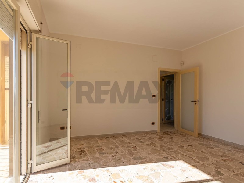 Trilocale in Vendita a Siracusa, 105'000&euro;, 125 m²