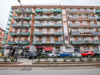 Appartamento in Vendita a Priolo Gargallo, 95'000&euro;, 180 m²