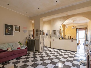 Appartamento in Vendita a Siracusa, 70'000&euro;, 125 m²