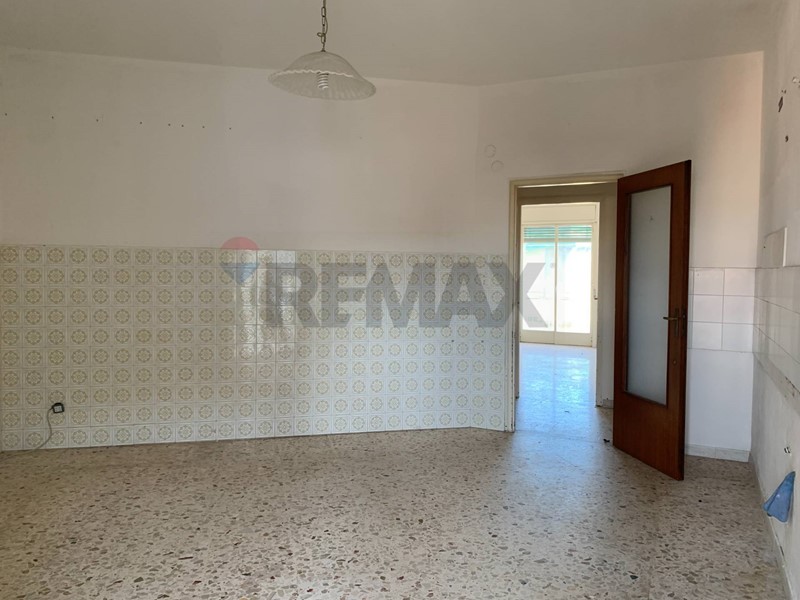 Appartamento in Affitto a Siracusa, 500&euro;, 165 m²