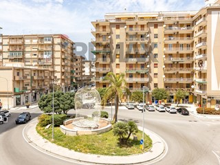 Appartamento in Vendita a Siracusa, 139'000&euro;, 145 m²