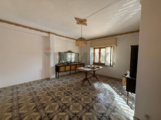 Quadrilocale in Vendita a Priolo Gargallo, 29'500&euro;, 90 m²