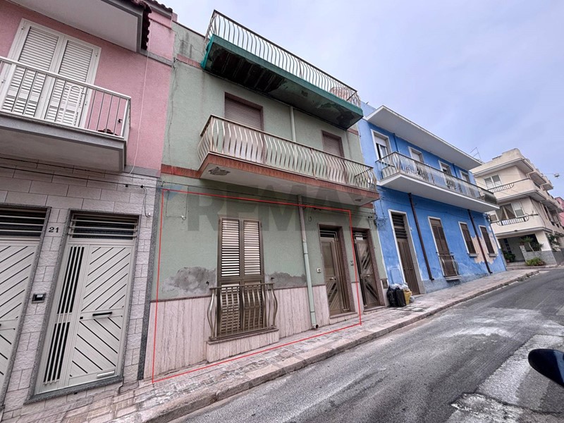Quadrilocale in Vendita a Pachino, 50'000&euro;, 70 m²