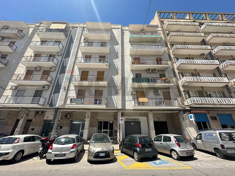 Appartamento in Vendita a Siracusa, 75'000&euro;, 120 m²