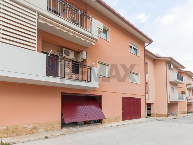 Appartamento in Vendita a Augusta, 130'000&euro;, 130 m²