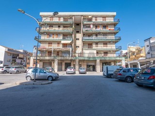 Appartamento in Vendita a Floridia, 97'000&euro;, 116 m²
