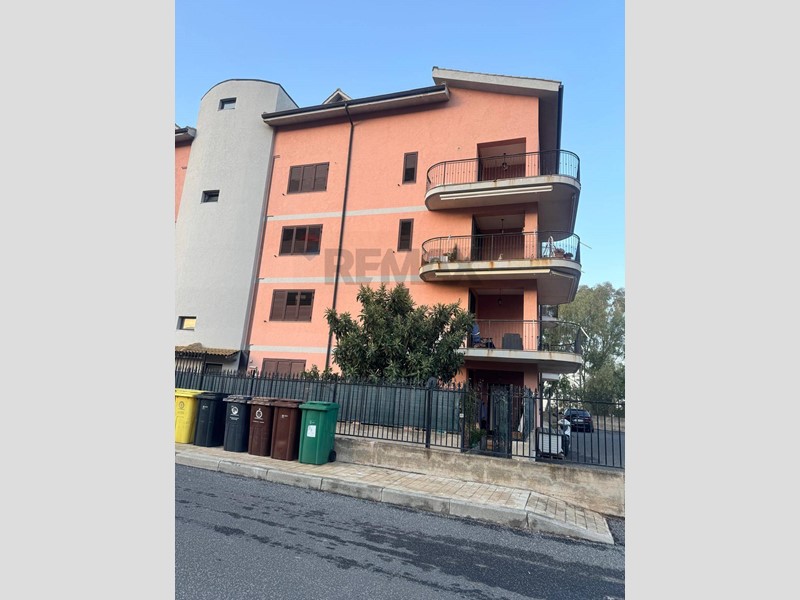 Quadrilocale in Vendita a Melilli, 128'000&euro;, 116 m²