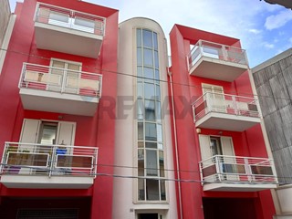 Appartamento in Vendita a Solarino, 80'000&euro;, 140 m²